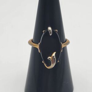 Vintage Avon Gold Tone Faux Onyx Oval Ring (6.75)